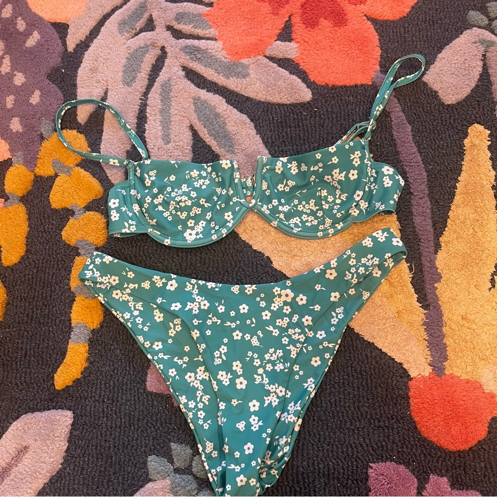 NWOT Shein Green Floral Bikini